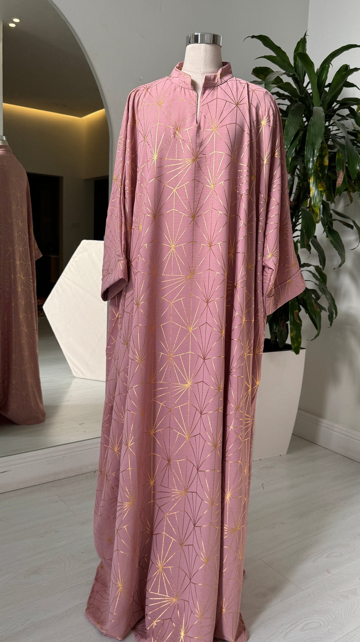 قفطان جميل وطويل 200