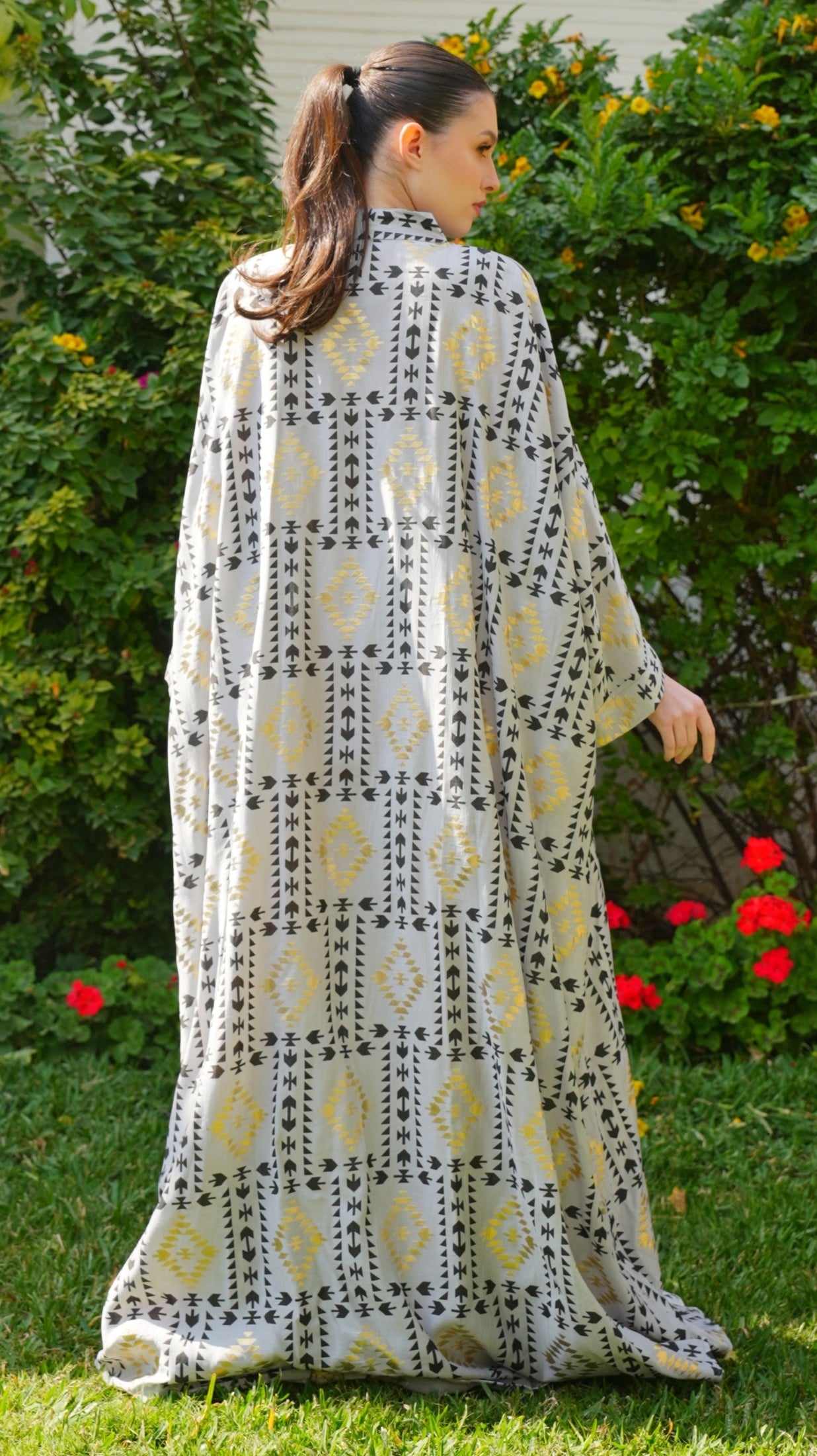 قفطان صيني طويل وجميل باللون الرمادي رقم 10