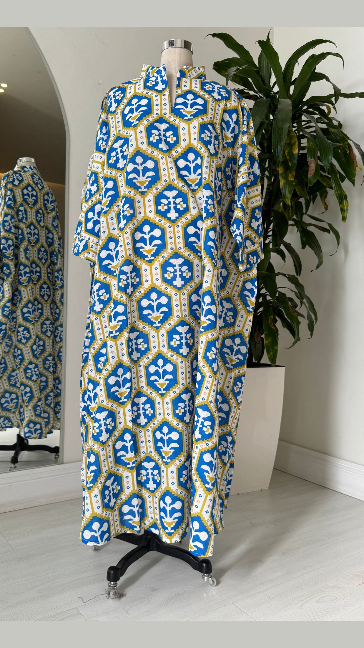 Chinese Elegant Kaftan 205