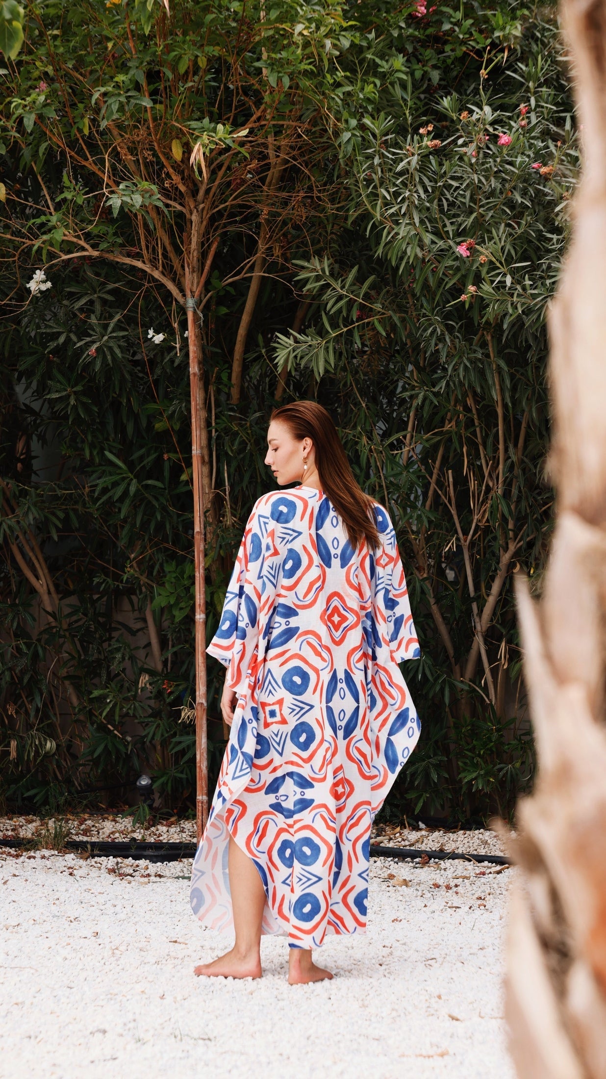 قفطان بوهو أحمر وأزرق