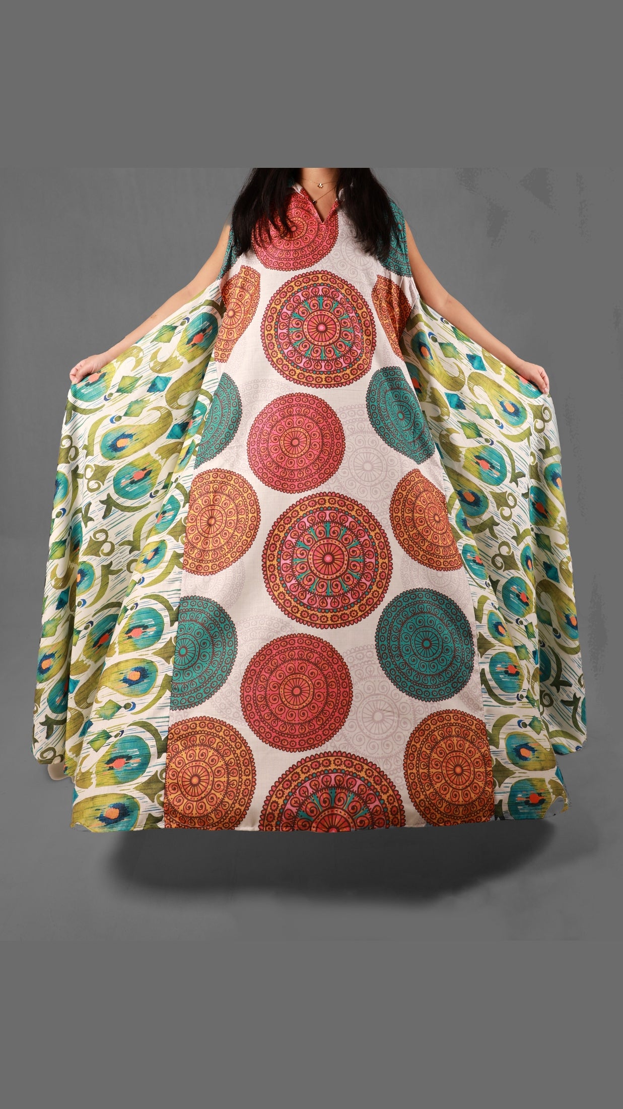 أستريد بلا أكمام