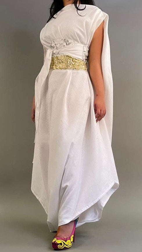 White jumpsuit with embroidery belt