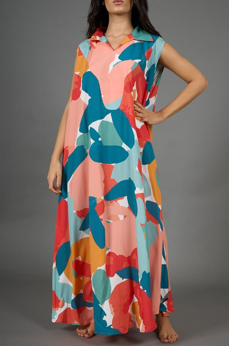 Where Elegance Meets Ease: Sleeveless Kaftan