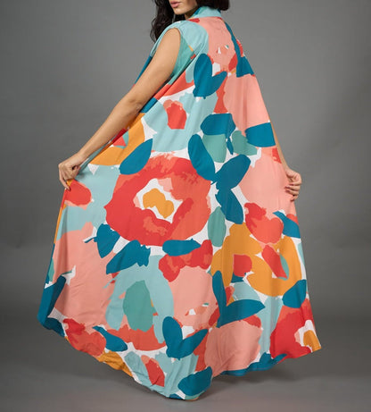 Where Elegance Meets Ease: Sleeveless Kaftan